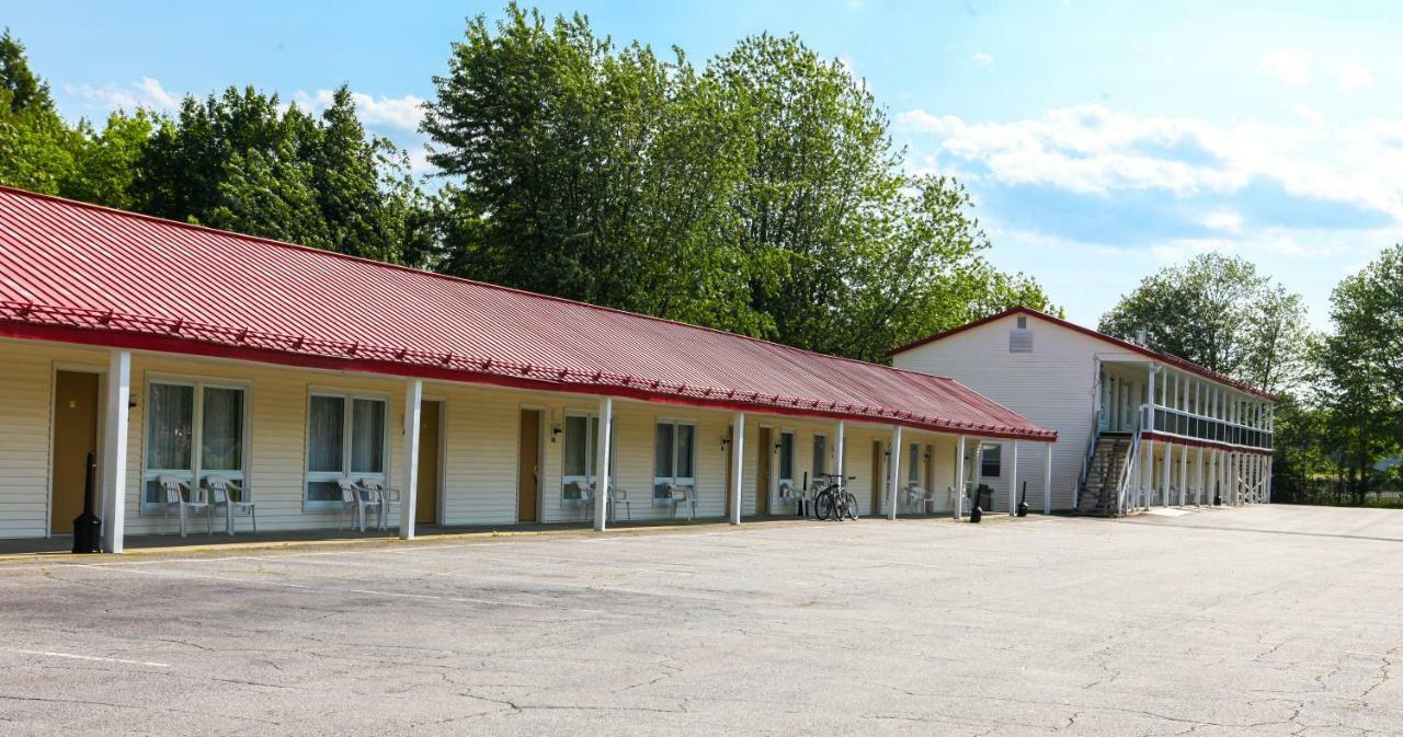 Moonlight Inn Brunswick Exterior photo